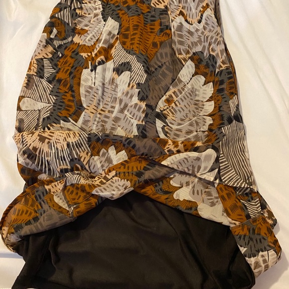 Dress - Picture 7 of 8